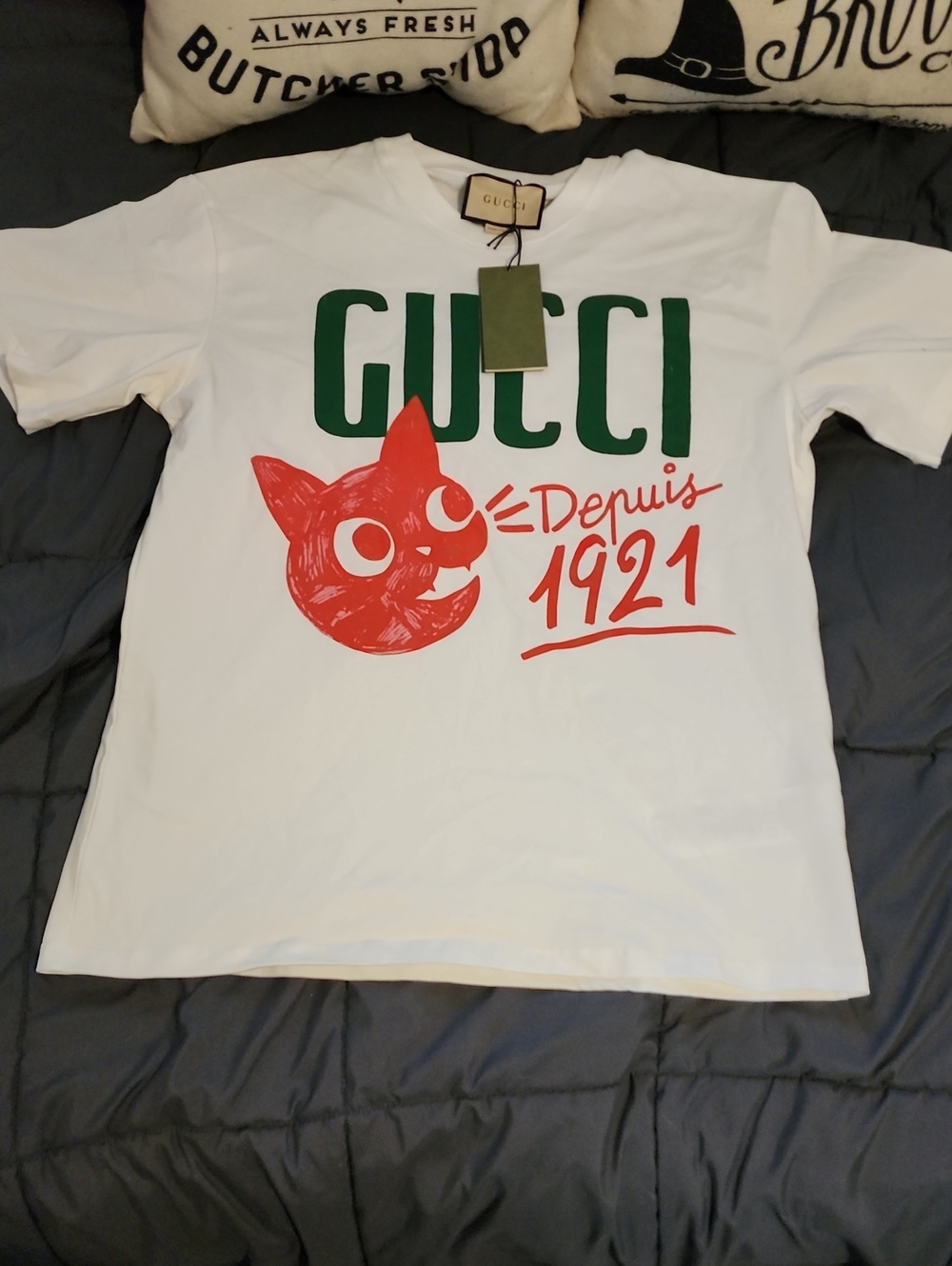 Authentic Gucci White Tee with Red Cat Graphic and Green Logo Size M NWT!